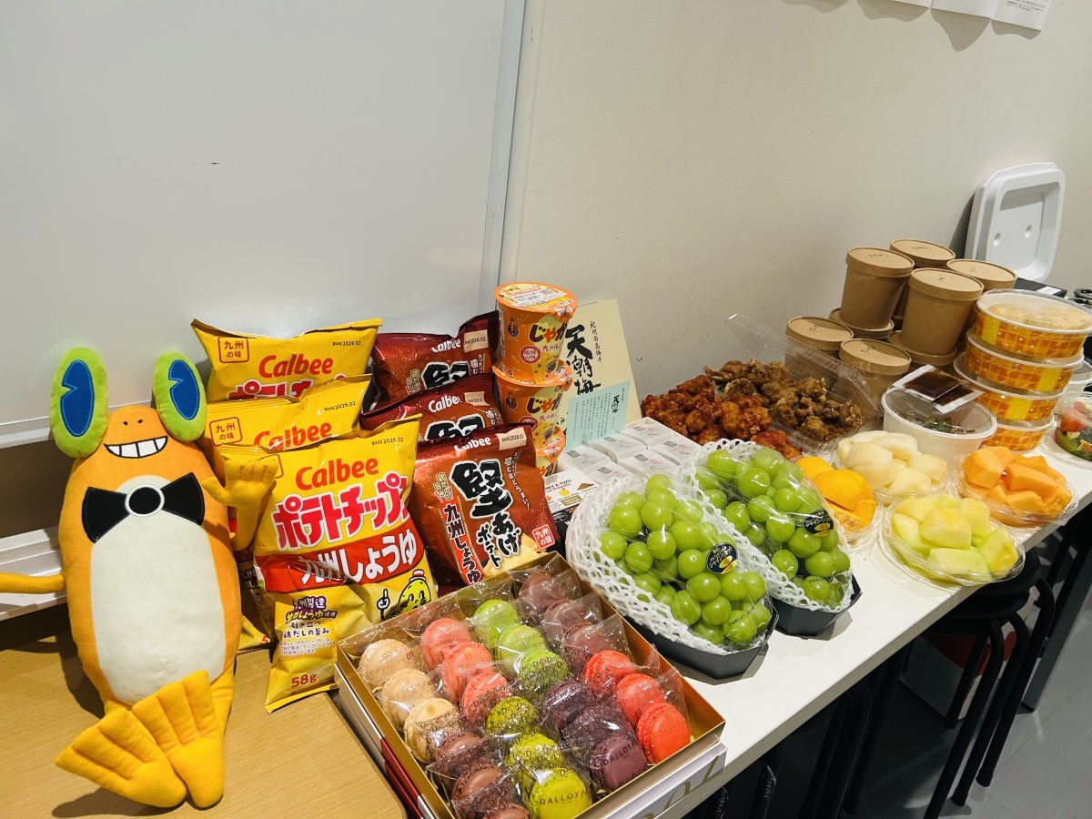 【『前橋ウィッチーズ』ライブ ～Welcome to WITCH-VERSE!!～】特製フラスタ＆ケータリング＊金額は1口分